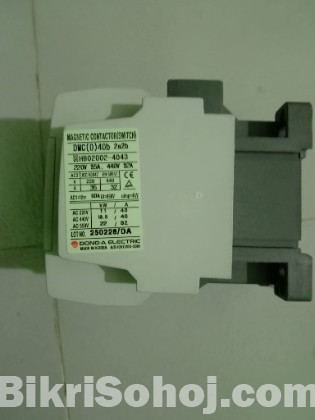Magnetic contactor